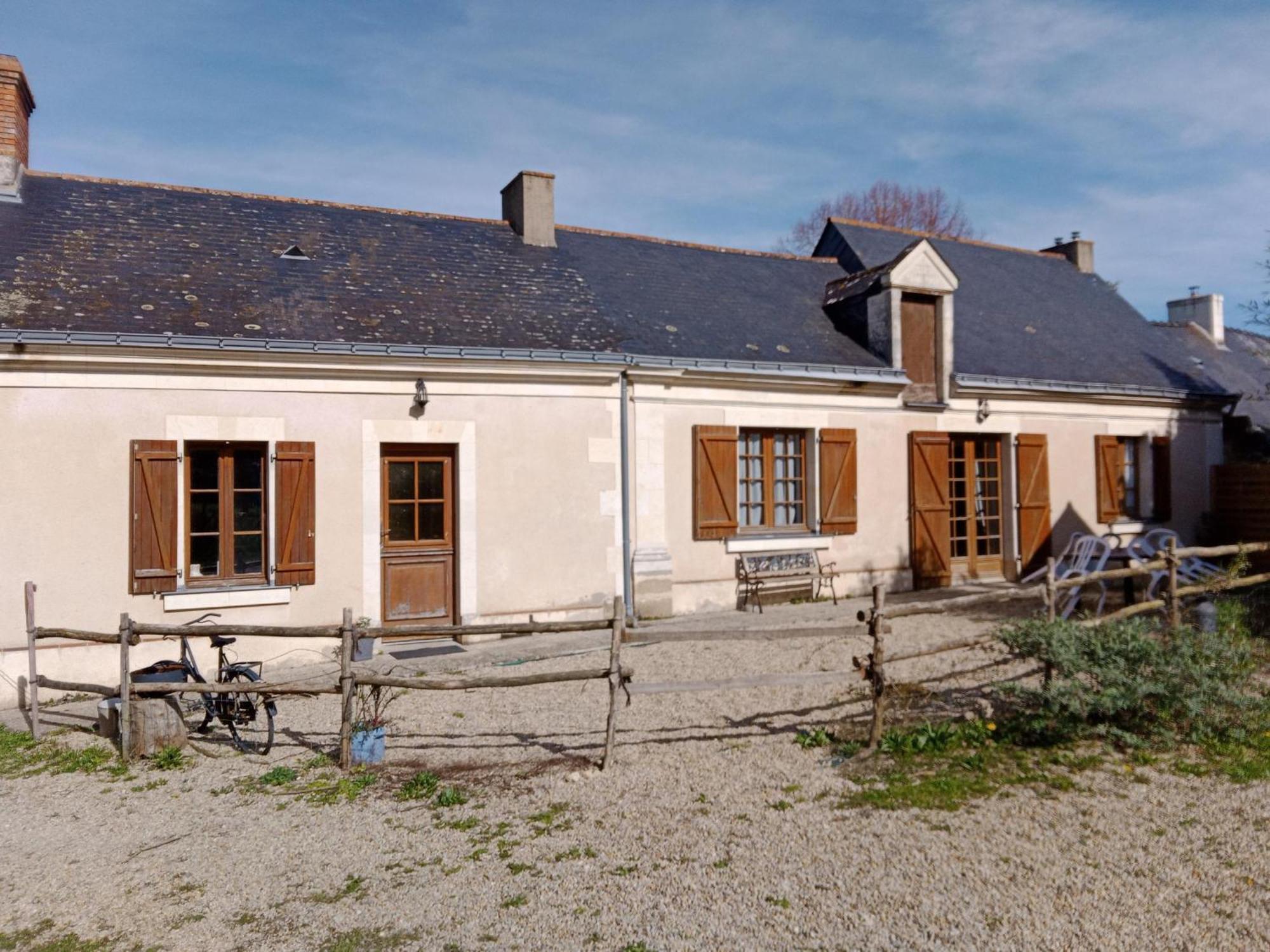 L'Ecole Buissonniere Noyant-la-Plaine Exterior foto